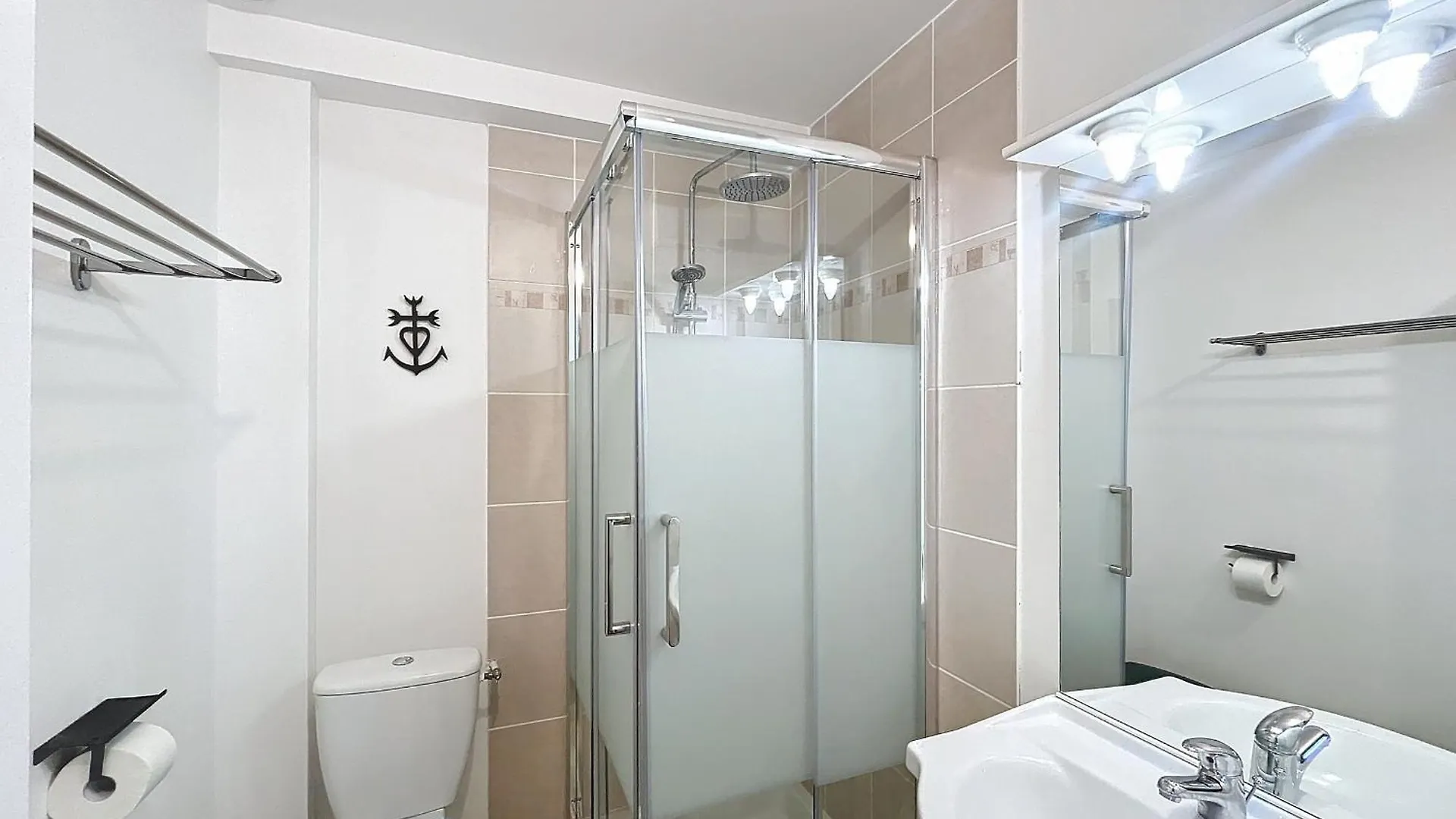 Appartement 2 Pieces Proche Centre, Clim, Terrasse - Fr-1-475-169 Les Les Saintes-Maries-de-la-Mer