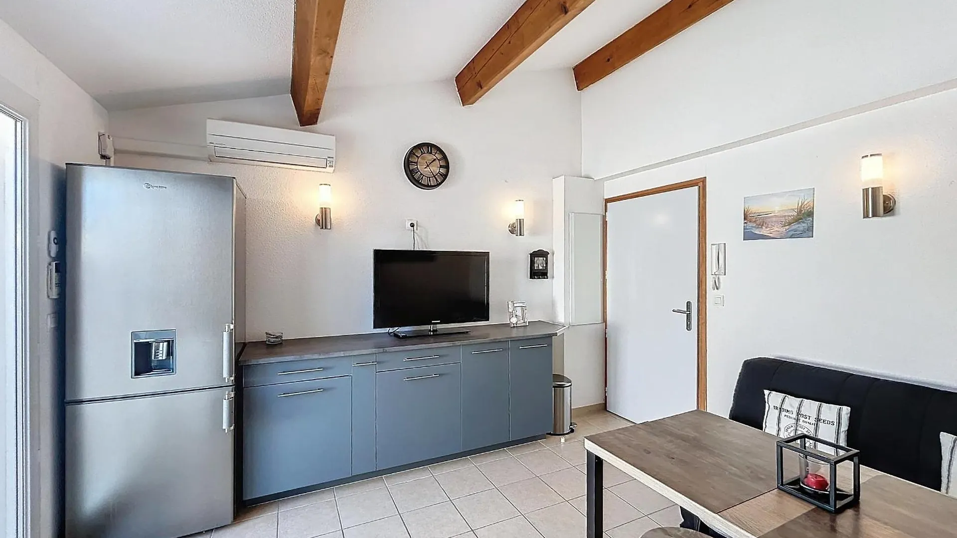 Appartement 2 Pieces Proche Centre, Clim, Terrasse - Fr-1-475-169 Les Les Saintes-Maries-de-la-Mer 0*,  France